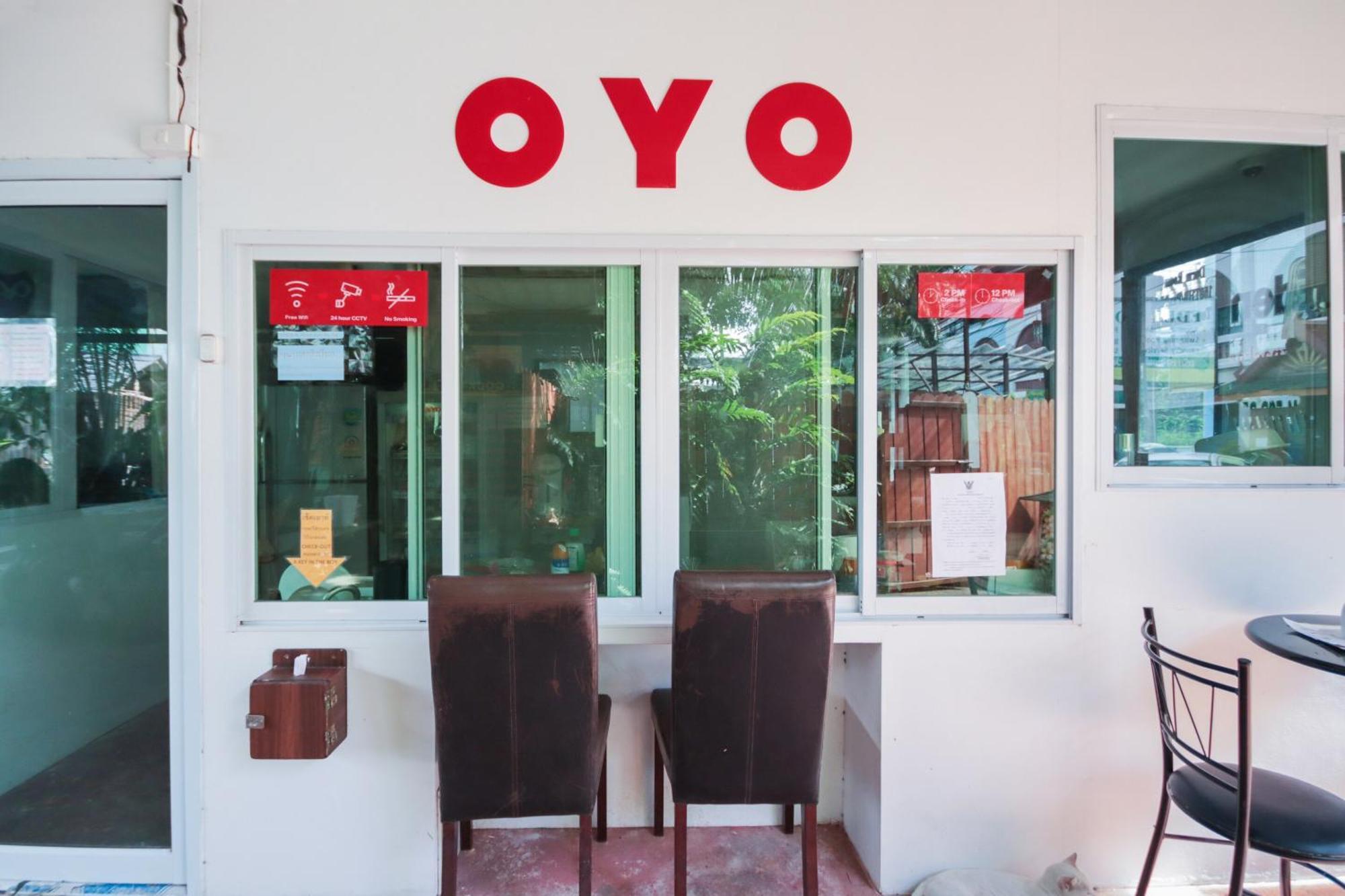 Oyo 1163 Eden Hostel Phuket Extérieur photo