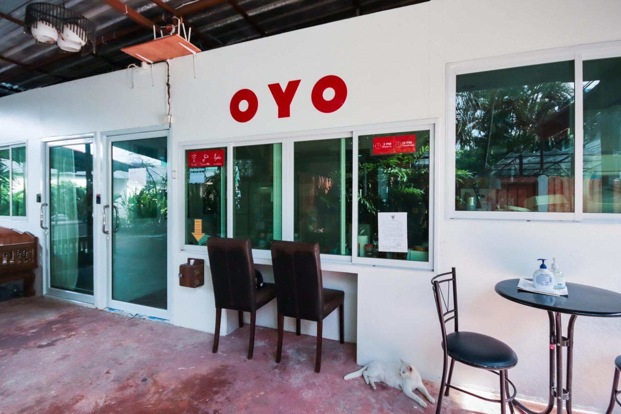 Oyo 1163 Eden Hostel Phuket Extérieur photo