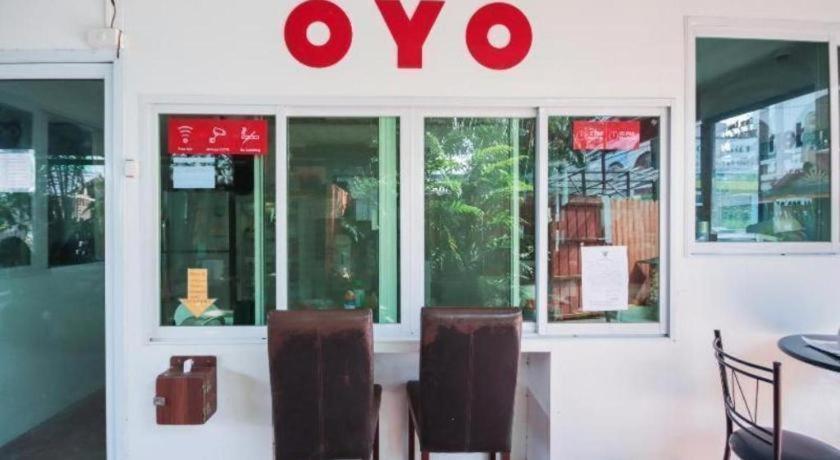 Oyo 1163 Eden Hostel Phuket Extérieur photo